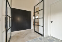 Drzwi szklane do wiatrołapu